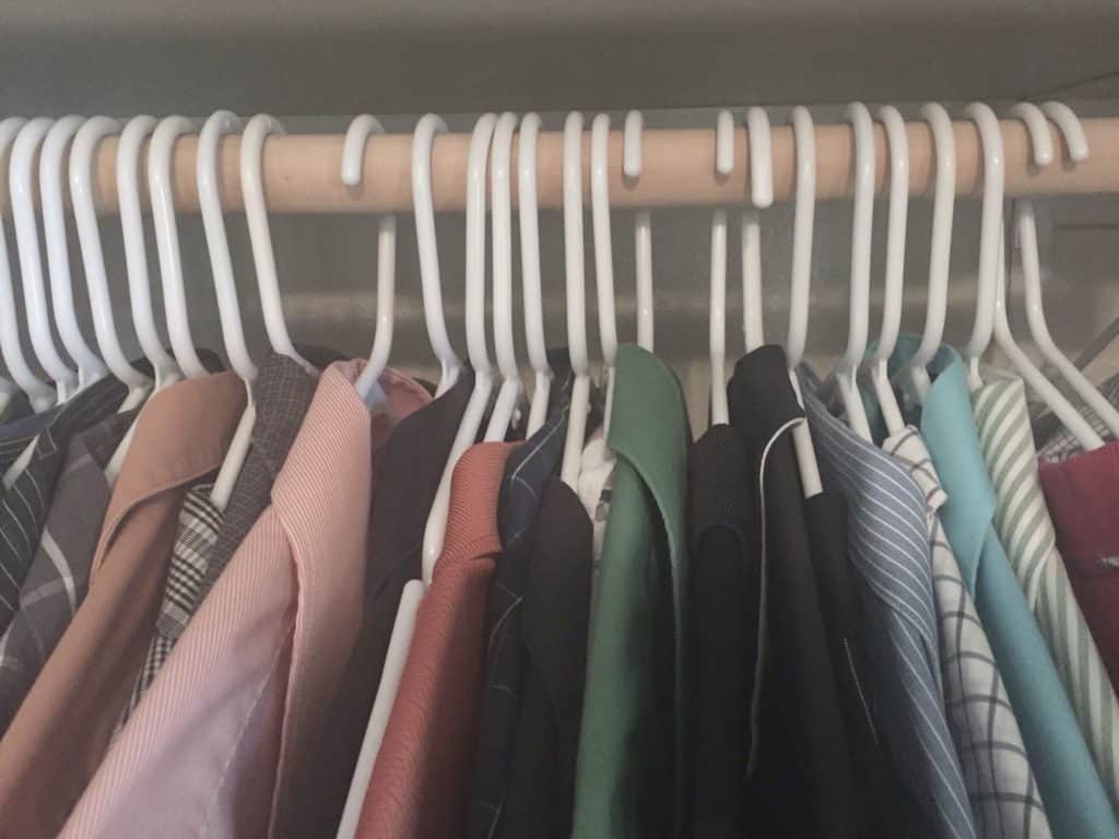 A demonstration of how the closet hanger technique works